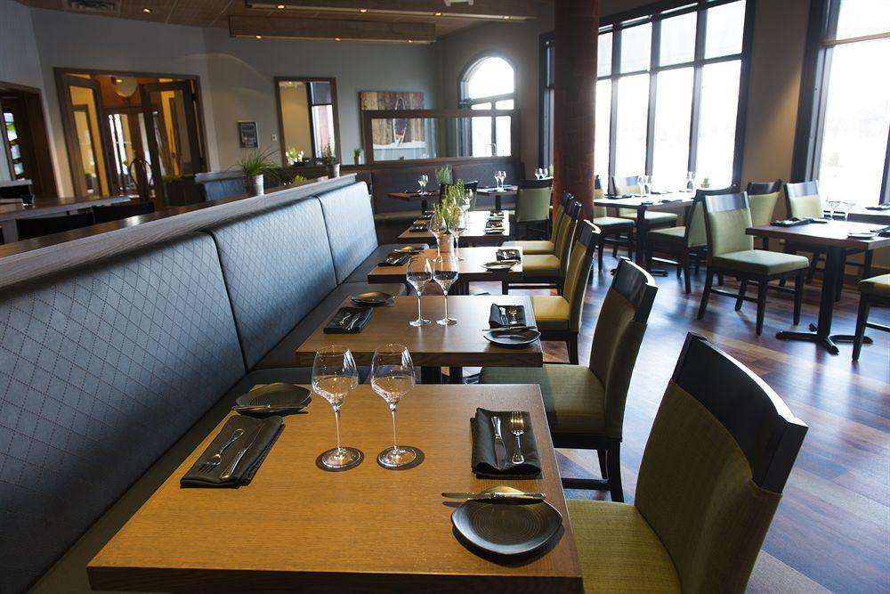 Hotel Rive Gauche Beloeil Bagian luar foto