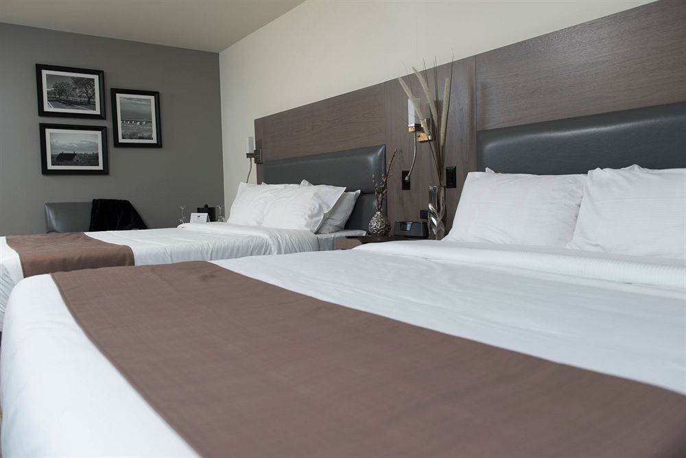 Hotel Rive Gauche Beloeil Bagian luar foto