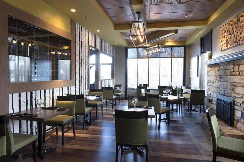 Hotel Rive Gauche Beloeil Bagian luar foto