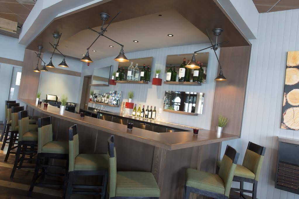 Hotel Rive Gauche Beloeil Bagian luar foto